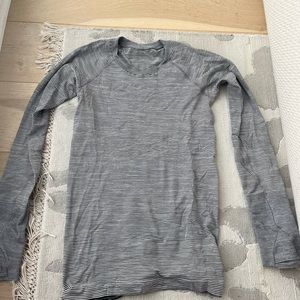 Lulu lemon swiftly tech long sleeve white & black striped size 4